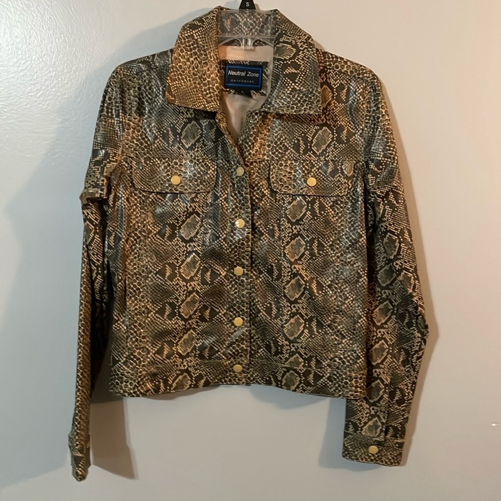 Neutral Zone Outerwear S